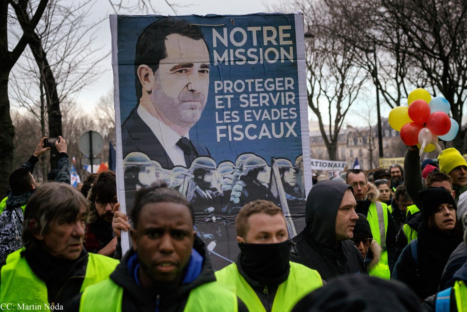 à Paris Des Violences Pour Le Premier Anniversaire Des